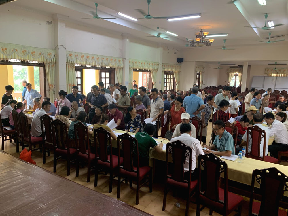 UBND XÃ ĐỒNG THÁI TRIỂN KHAI ĐỢT CAO ĐIỂM HỖ TRỢ CHI TRẢ LƯƠNG HƯU TRỢ CẤP BẢO HIỂM QUA THANH TOÁN KHÔNG DÙNG TIỀN MẶT
