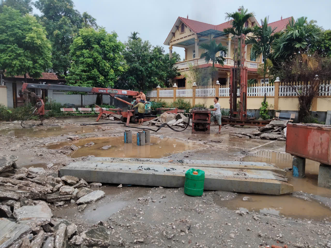 THÔN ĐỒNG BẢNG NHÂN DÂN ĐÓNG GÓP KINH PHÍ XÂY DỰNG NHÀ HỘI THẢO ĐỀN TRÚC LÂM