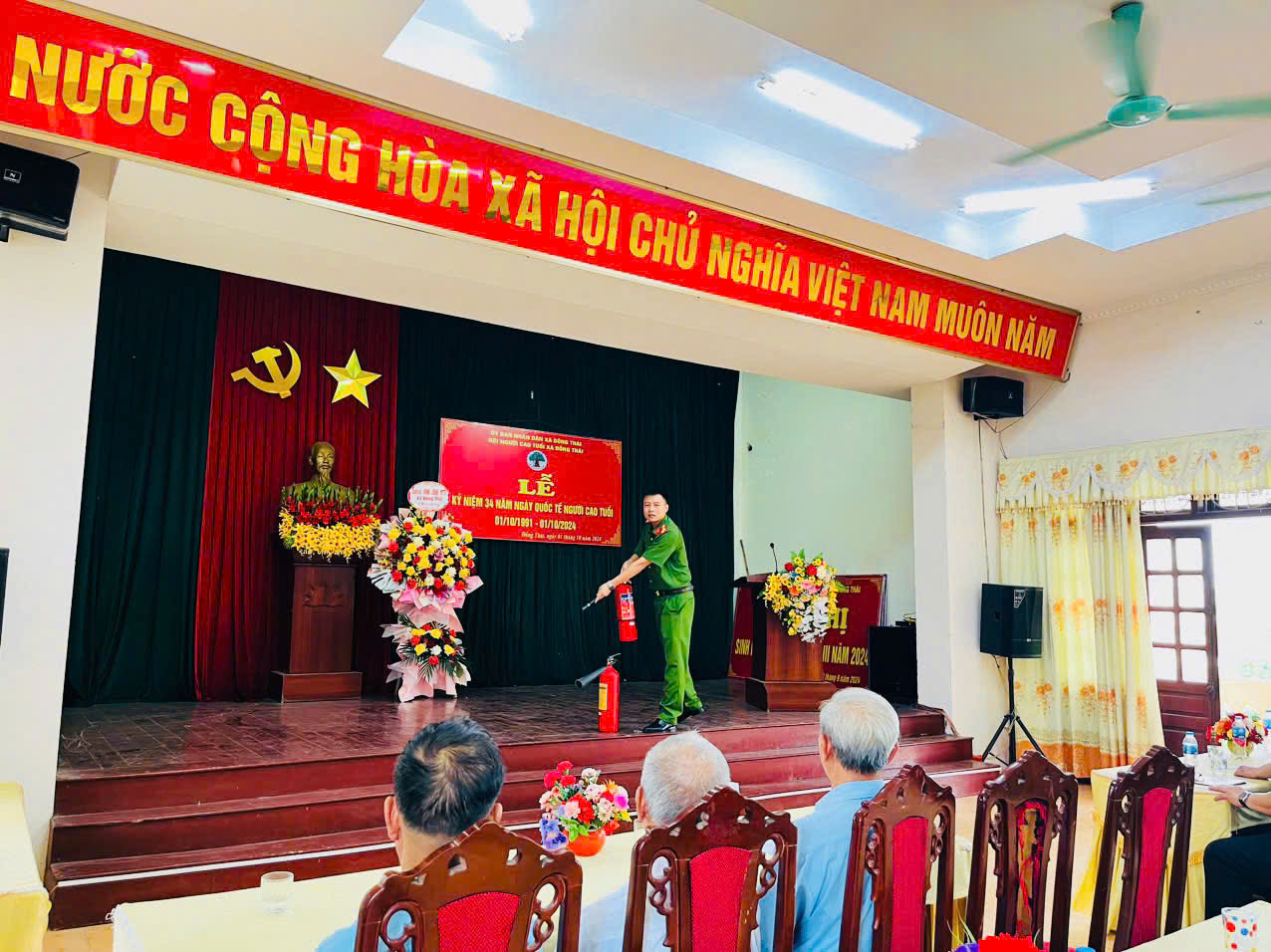 XÃ ĐỒNG THÁI TUYÊN TRUYỀN LUẬT QUẢN LÝ, SỬ DỤNG VŨ KHÍ, VẬT LIỆU NỔ VÀ CÔNG CỤ HỖ TRỢ; CÔNG TÁC PHÒNG CHÁY CHỮA CHÁY NĂM 2024
