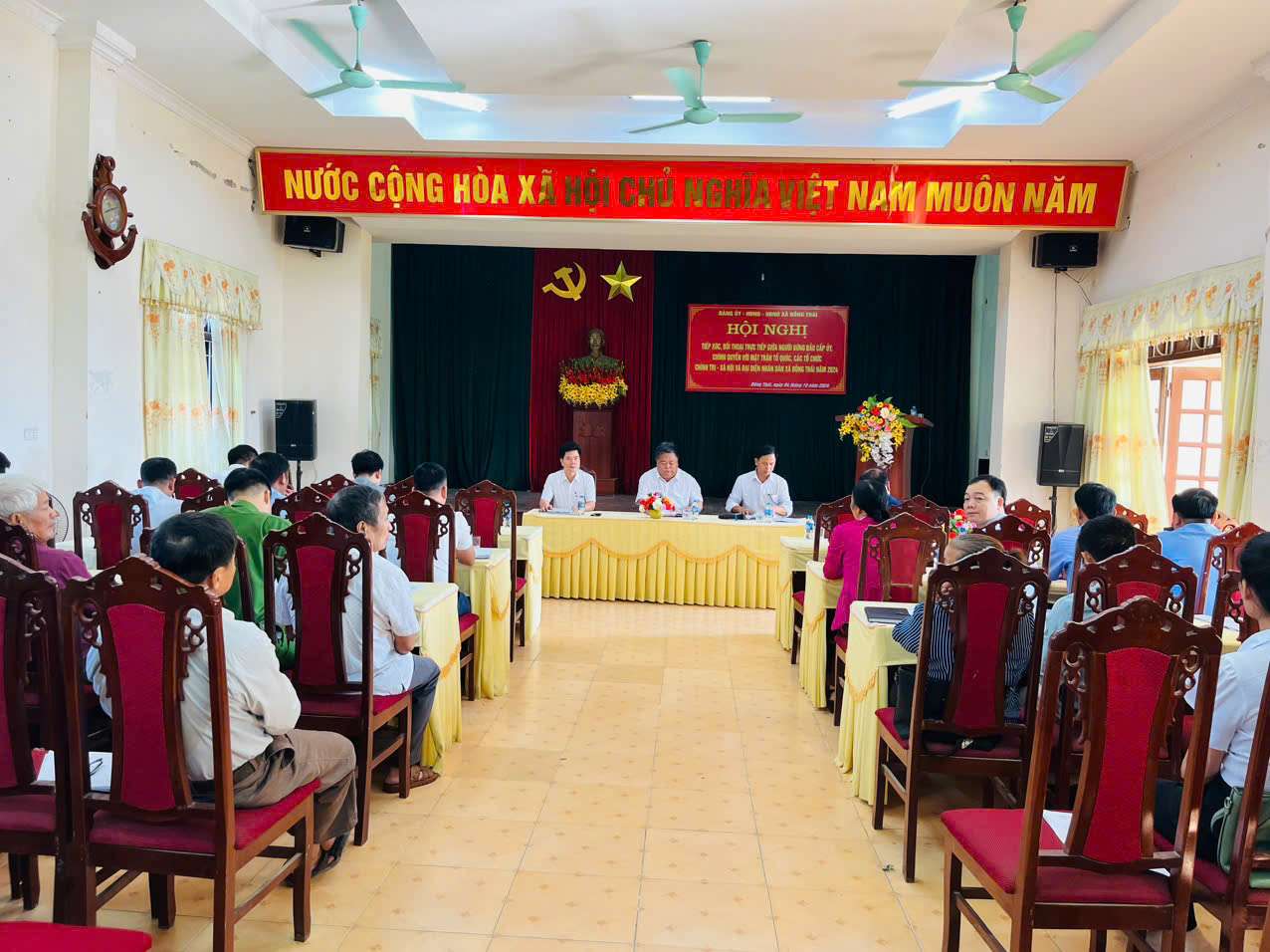 HỘI NGHỊ TIẾP XÚC, ĐỐI THOẠI TRỰC TIẾP GIỮA NGƯỜI ĐỨNG ĐẦU CẤP UỶ CHÍNH QUYỀN XÃ ĐỒNG THÁI